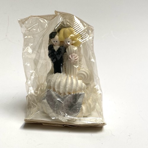Vintage 1950s wilton - vintage, bride